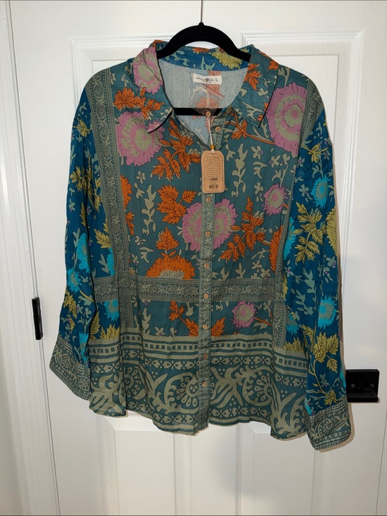 NATURAL LIFE Tops - NATURAL LIFE Teal Floral Button-Down Blouse with Orange & Pink Accents